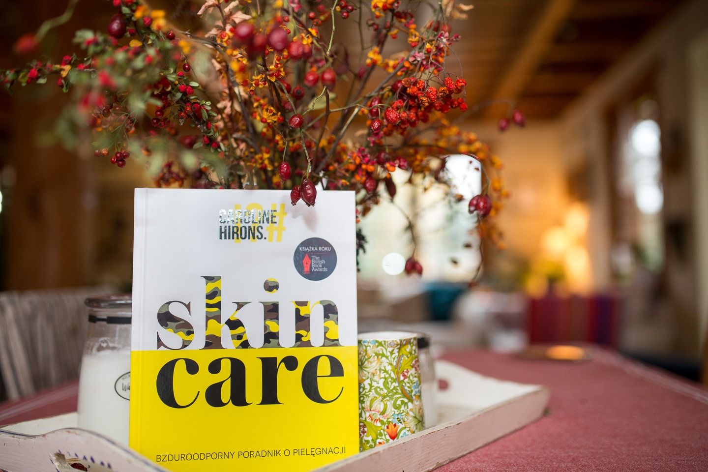 „Skin care. Bzduroodporny poradnik o pielęgnacji." Caroline Hirons